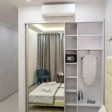 아파트 Gagarin Studio Apt 오데사